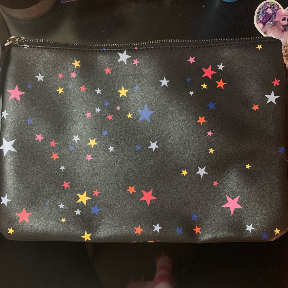 Gap clutch with stars